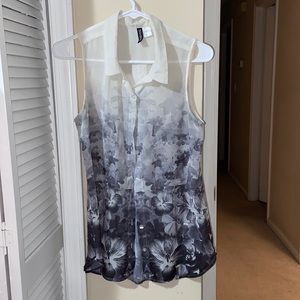 Grey & white collared blouse